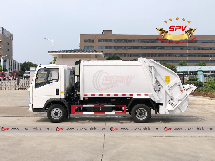 6 CBM Garbage Compactor Truck SINOTRUK -  LS